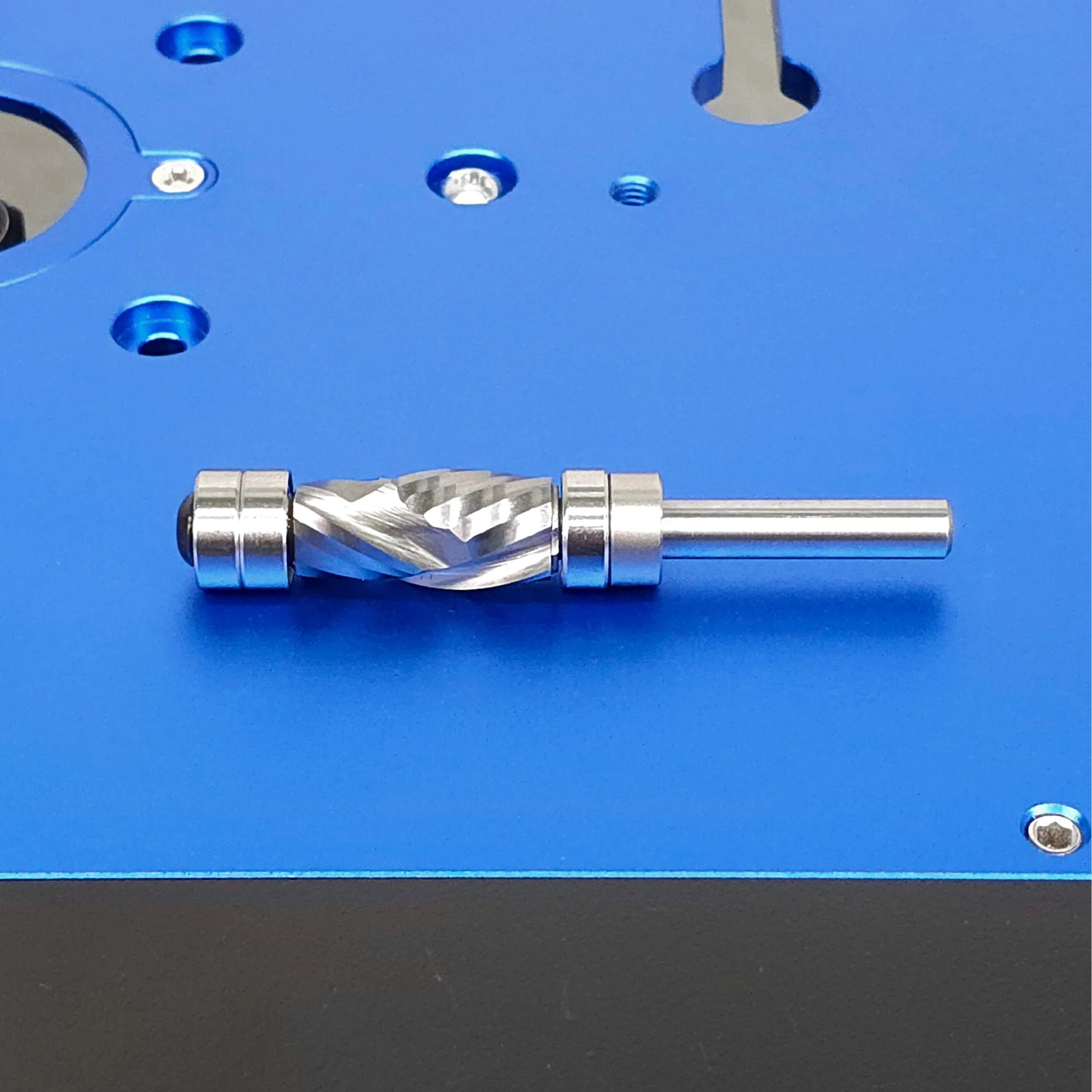 ShurCut Carbide Head Compression Pattern Flush-Trim Bit – 1/4″ Shank, 1/2″ Dia, 1″ Cut Length - Image 3